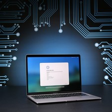 Apple MacBook Air 13" (2020)