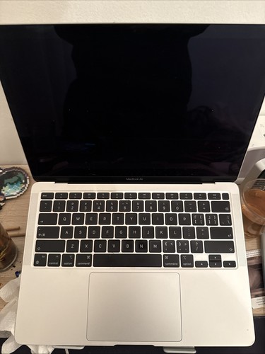 Macbook air 2020 - m1,